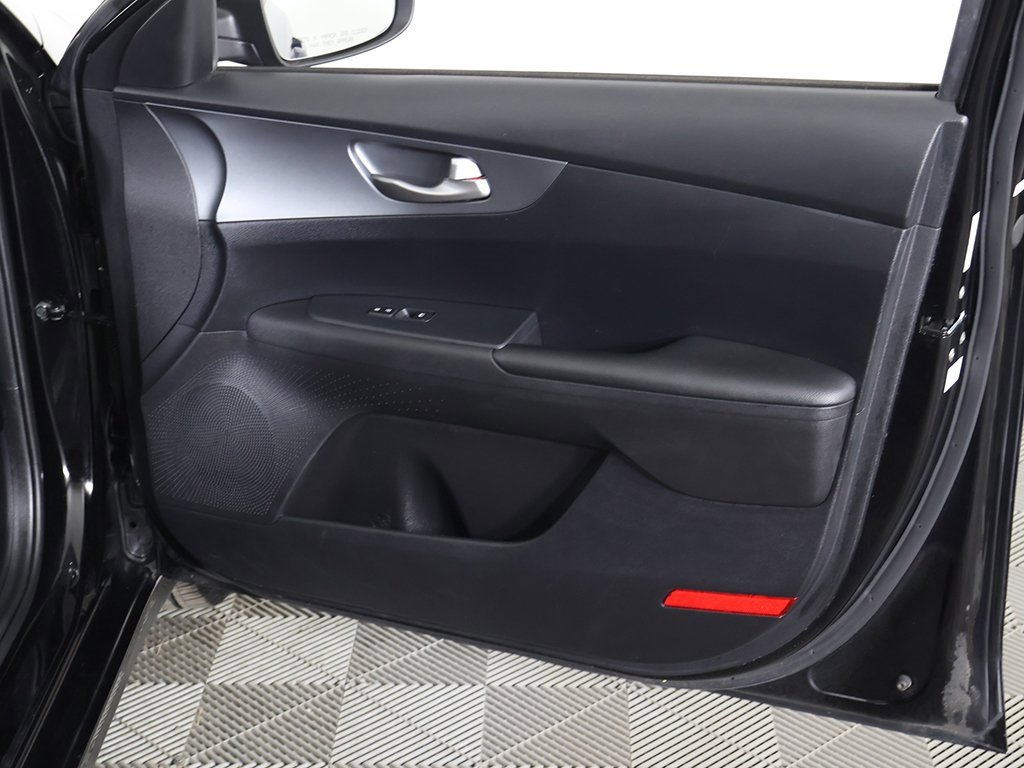 Used 2021 Kia Forte LXS image 13