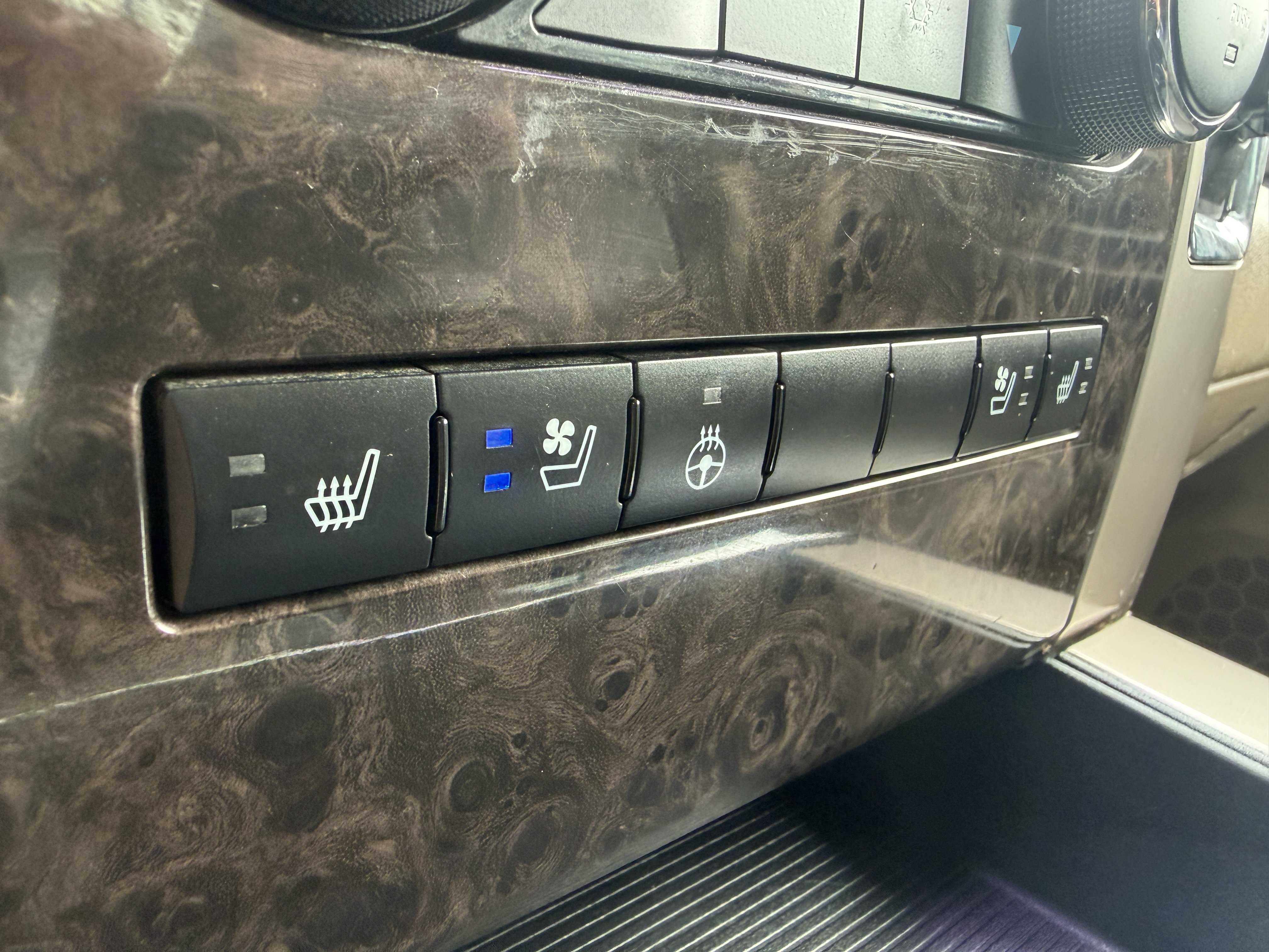Used 2011 RAM 3500 Laramie Longhorn w/ Protection Group AWD/4WD image 41