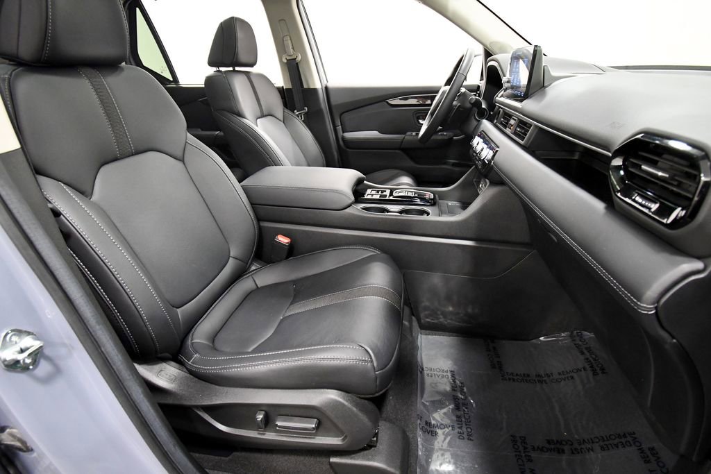 Used 2025 Honda Pilot Touring image 19