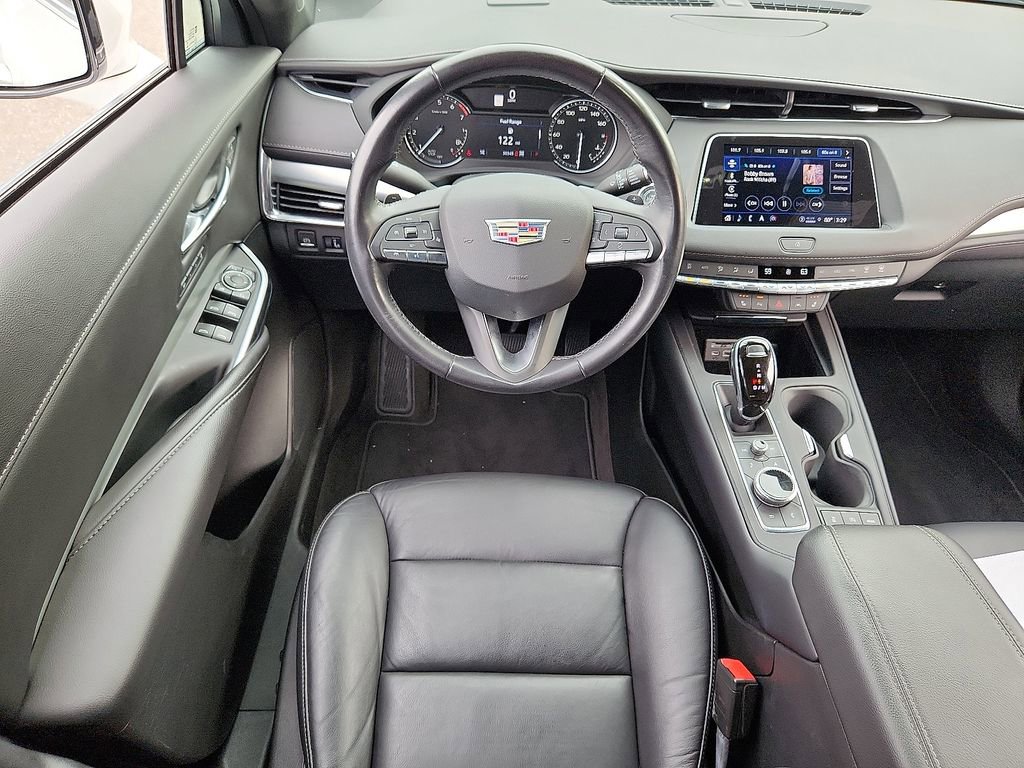 Used 2022 Cadillac XT4 Premium Luxury w/ Cold Weather Package image 11
