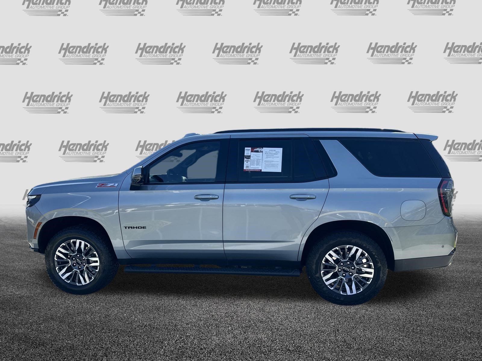 Used 2025 Chevrolet Tahoe Z71 w/ Comfort Package AWD/4WD image 7