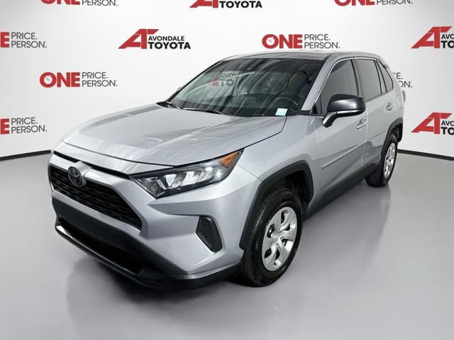 Used 2022 Toyota RAV4 LE FWD video 3