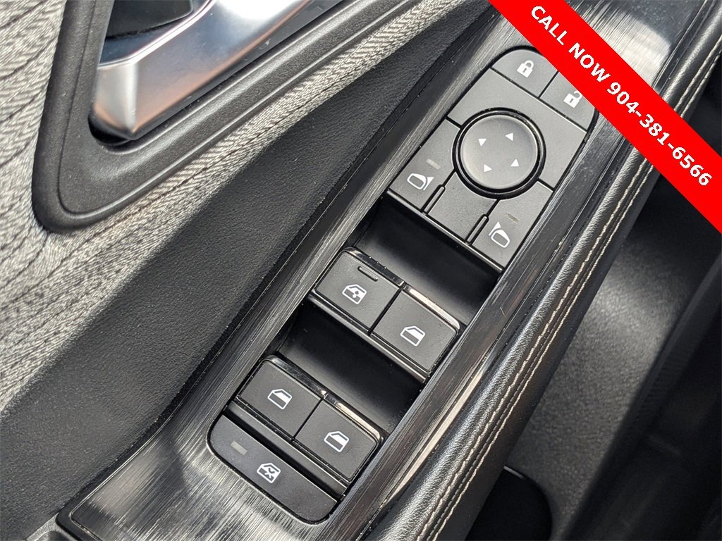 Used 2023 Nissan Rogue SV image 22