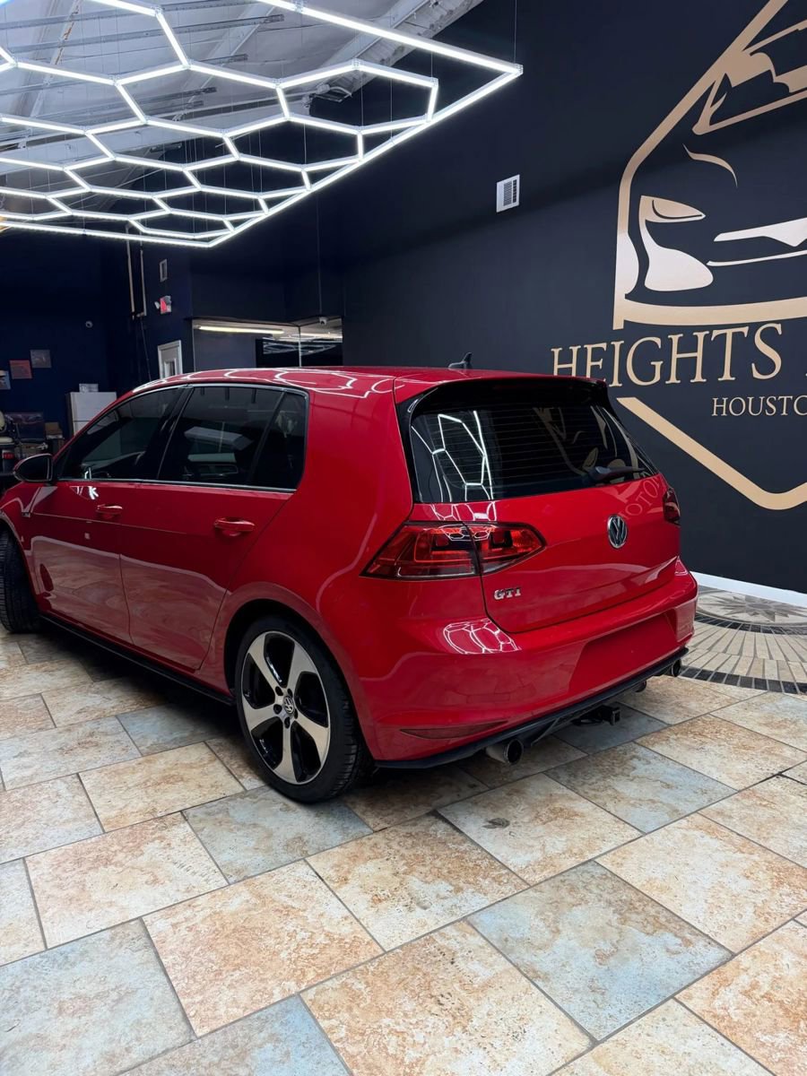 Used 2016 Volkswagen GTI SE FWD image 8