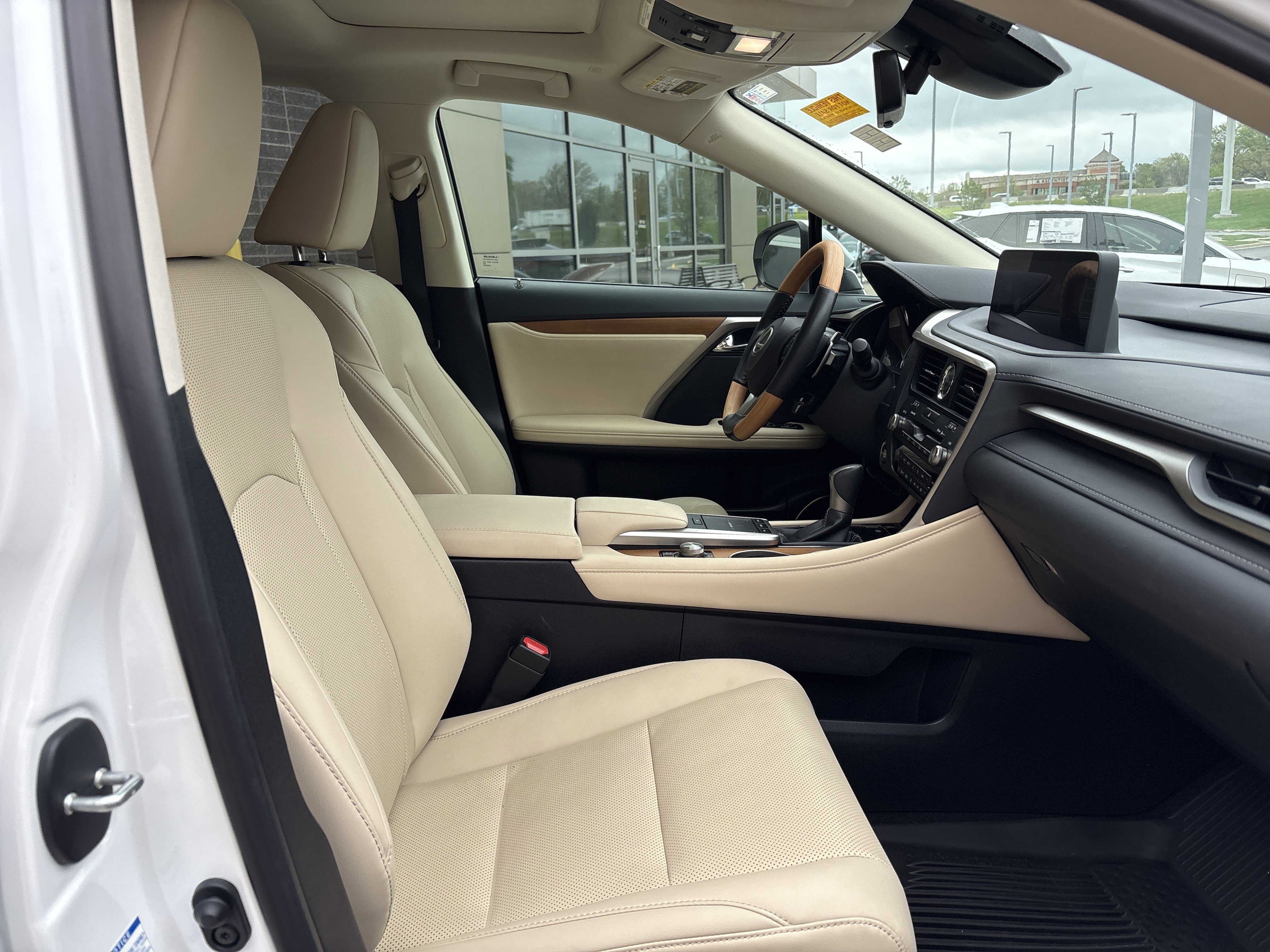 Certified 2022 Lexus RX 350 AWD w/ Premium Package image 33