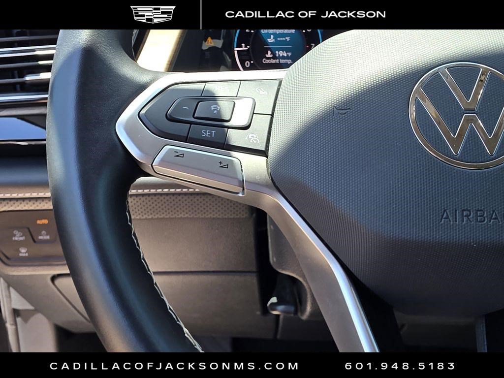 Used 2025 Volkswagen Atlas SE FWD image 10