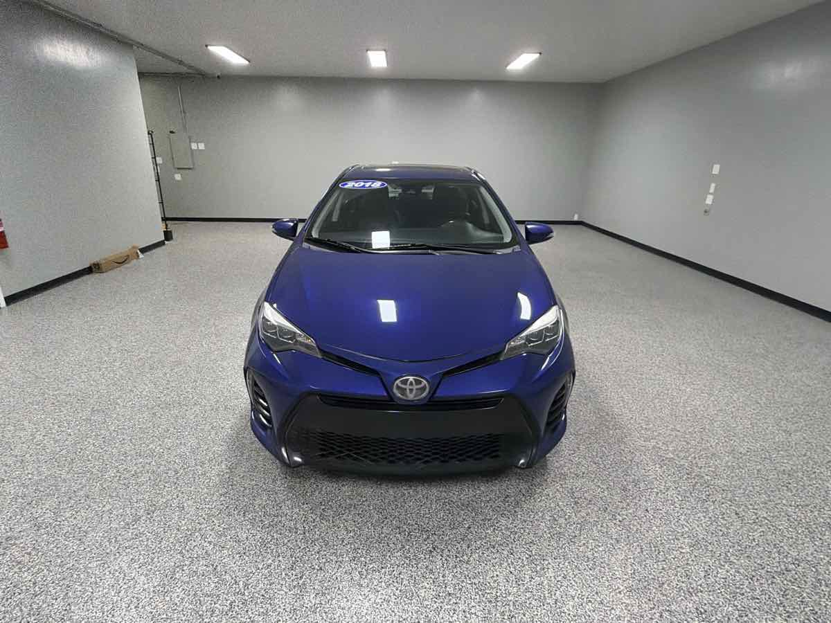 Used 2018 Toyota Corolla SE w/ SE Premium Package image 8