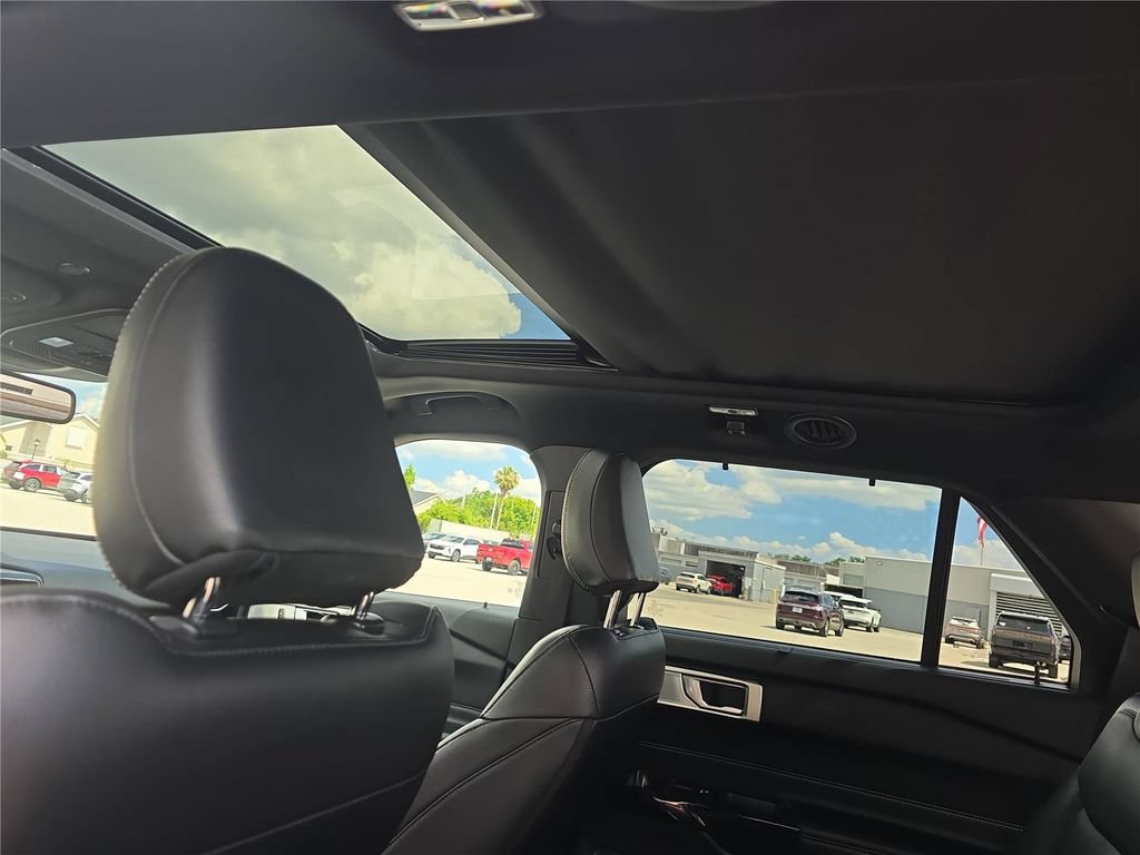 Used 2021 Ford Explorer ST w/ Equipment Group 401A AWD/4WD image 27