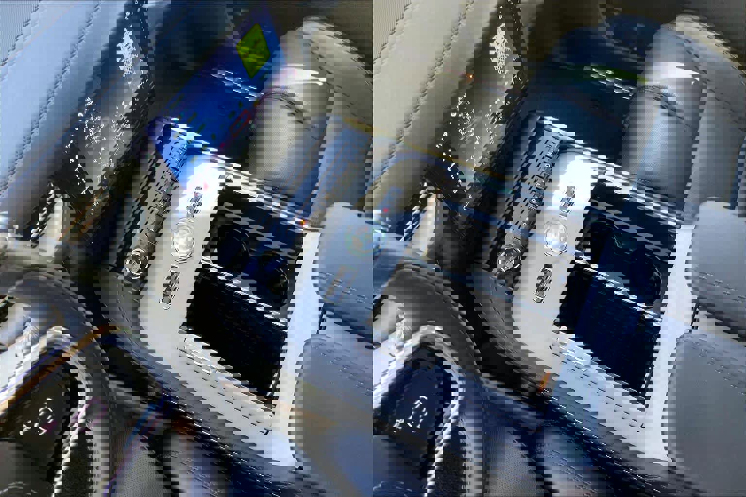 Used 2025 Lincoln Navigator Reserve AWD/4WD image 16