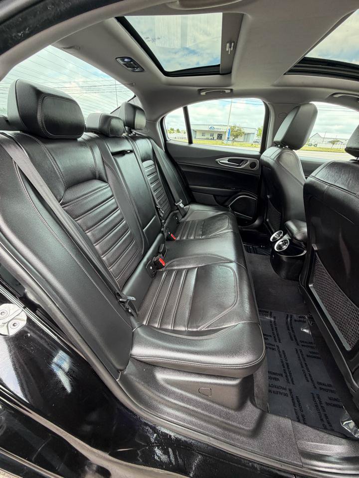 Used 2018 Alfa Romeo Giulia Ti Sport w/ Quick Order Package 22U Sport RWD image 49