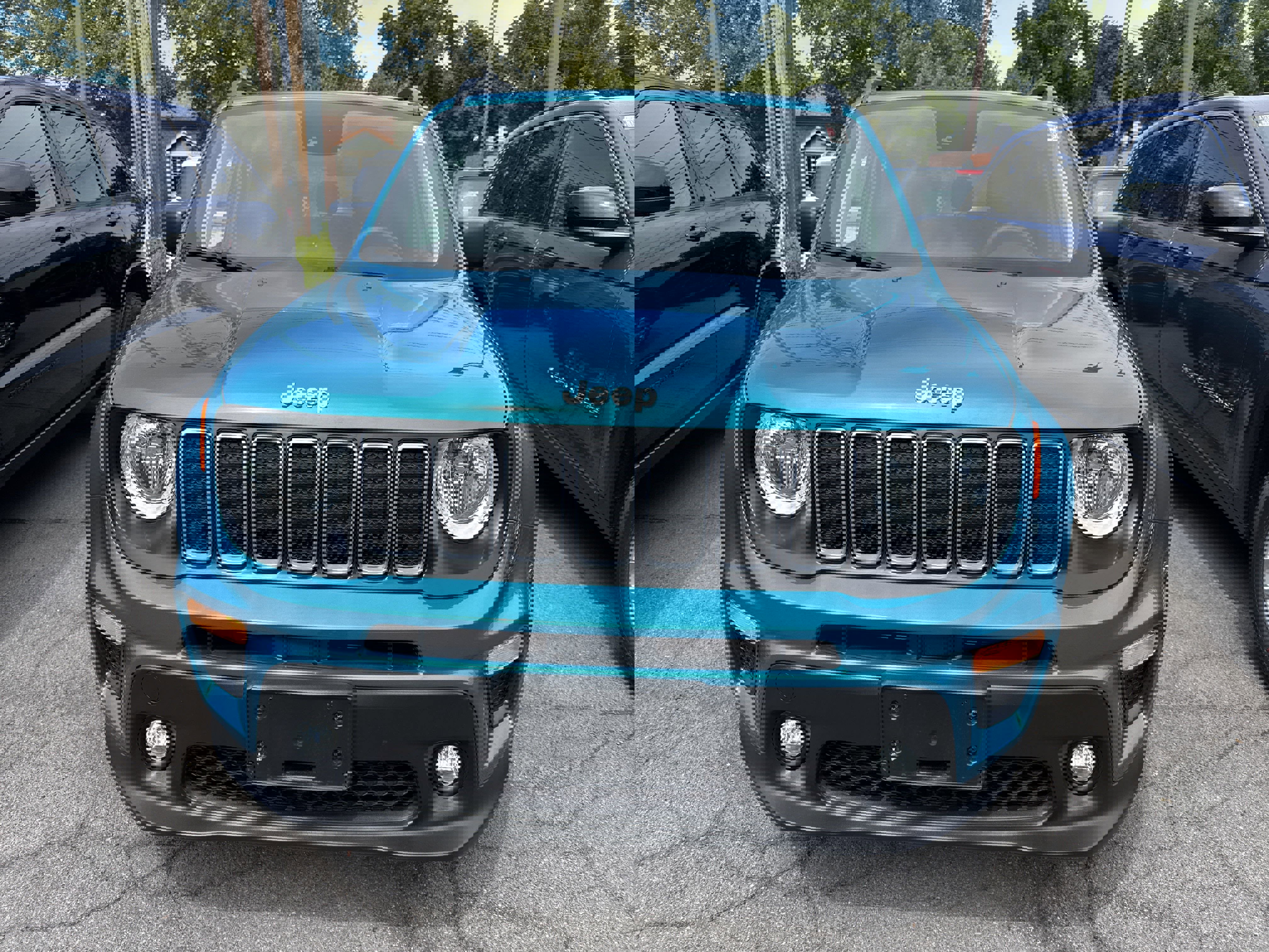 Used 2022 Jeep Renegade Latitude w/ Convenience Group image 3