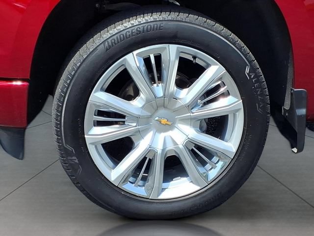 Used 2024 Chevrolet Silverado 1500 High Country w/ High Country Premium Package AWD/4WD image 12