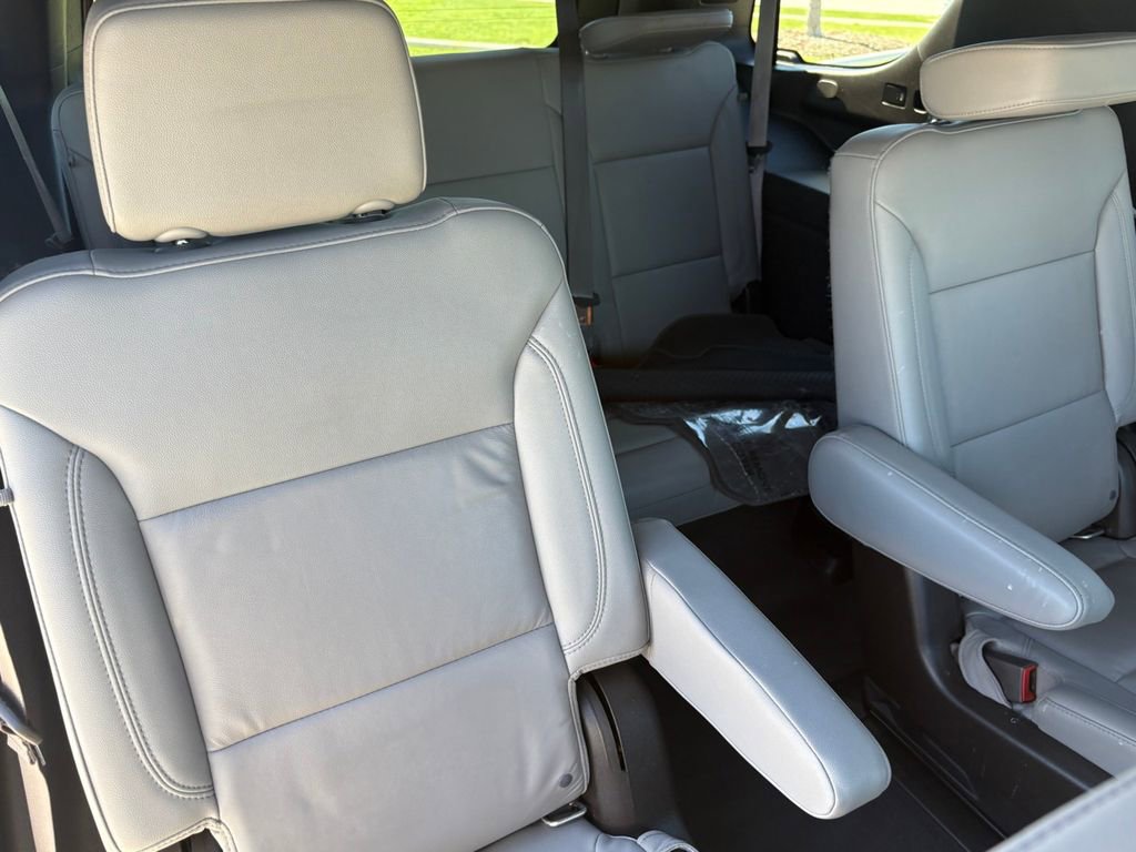 Used 2022 Chevrolet Tahoe Z71 w/ Luxury Package image 42