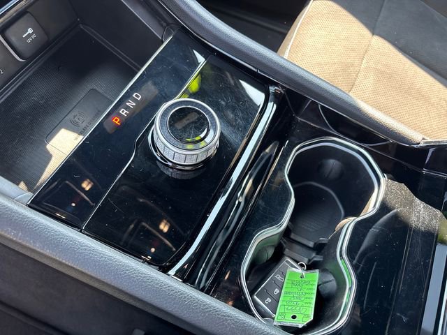 Used 2023 Jeep Grand Cherokee L Laredo image 25