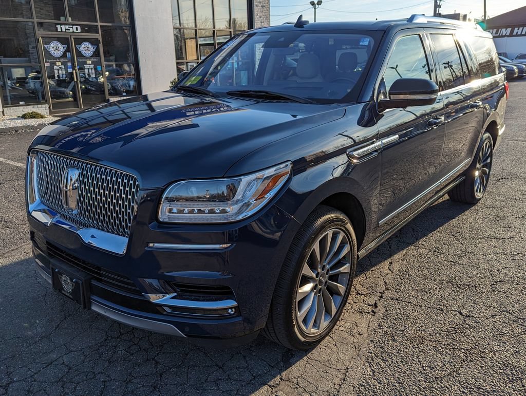 Used 2020 Lincoln Navigator L Reserve w/ Equipment Group 201A Reserve AWD/4WD image 2