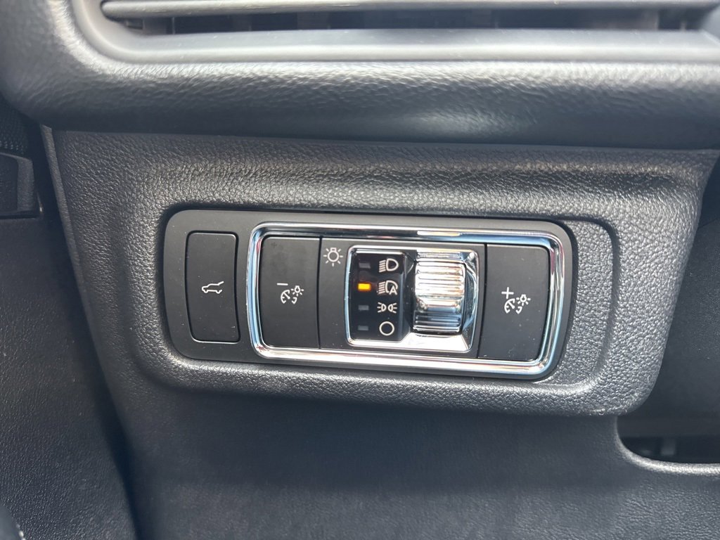 New 2026 Lincoln Corsair Reserve image 24