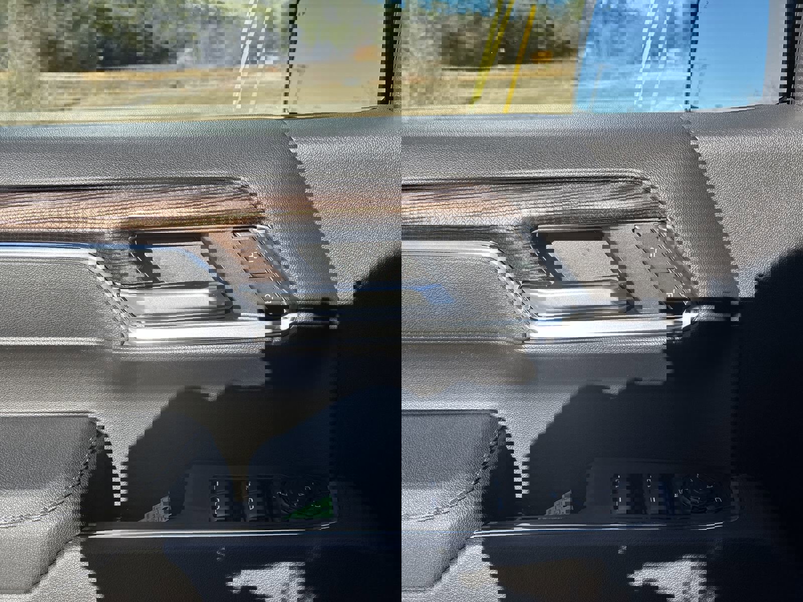 New 2026 Chevrolet Silverado 1500 LT Trail Boss w/ LT Trail Boss Premium Package image 16