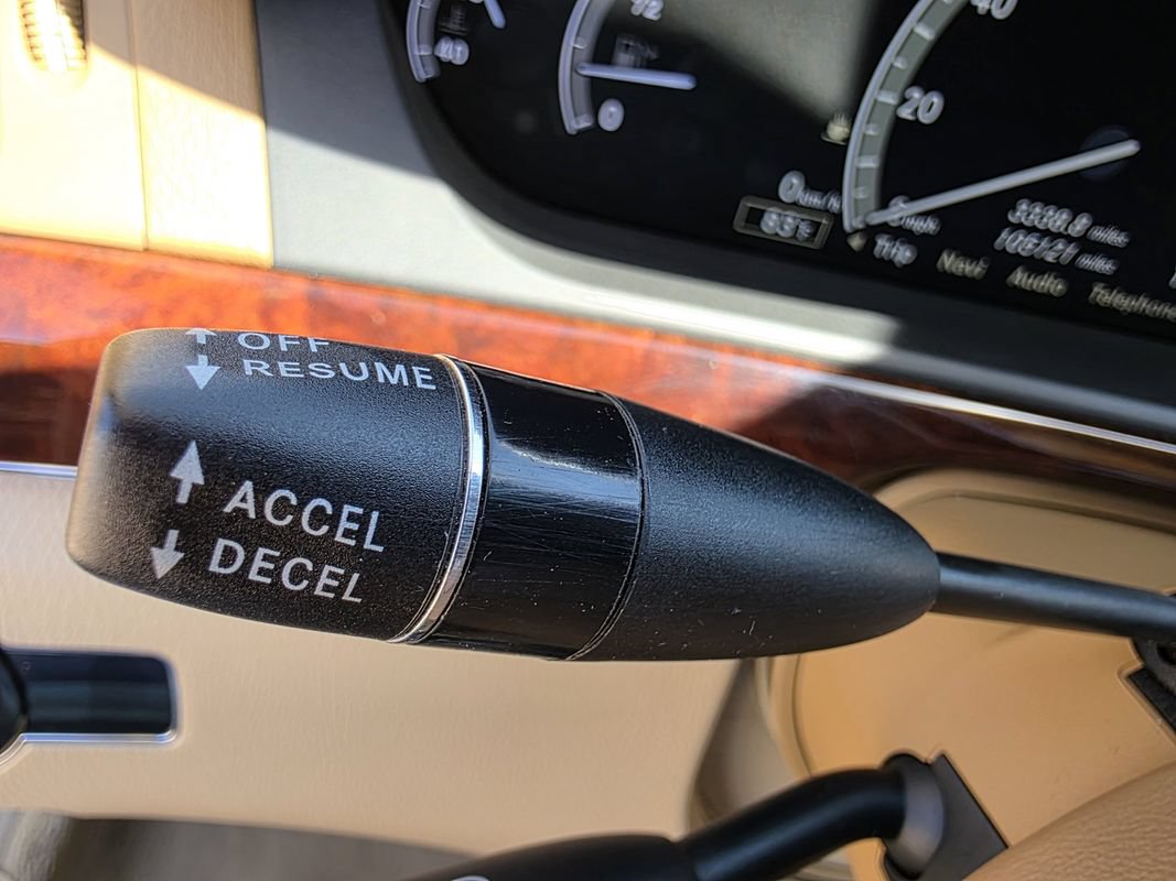 Used 2012 Mercedes-Benz S 550 4MATIC image 25