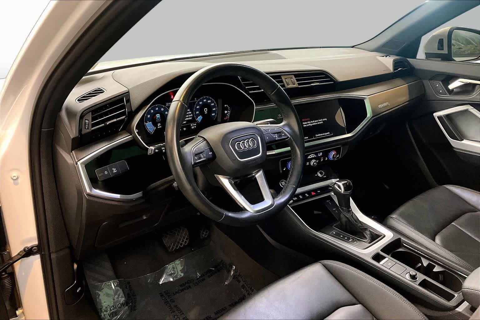 Used 2024 Audi Q3 2.0T Premium AWD/4WD image 18