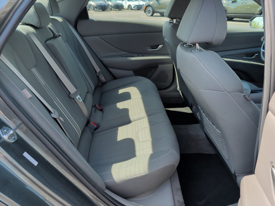 Certified 2024 Hyundai Elantra SEL w/ Convenience Package FWD image 29