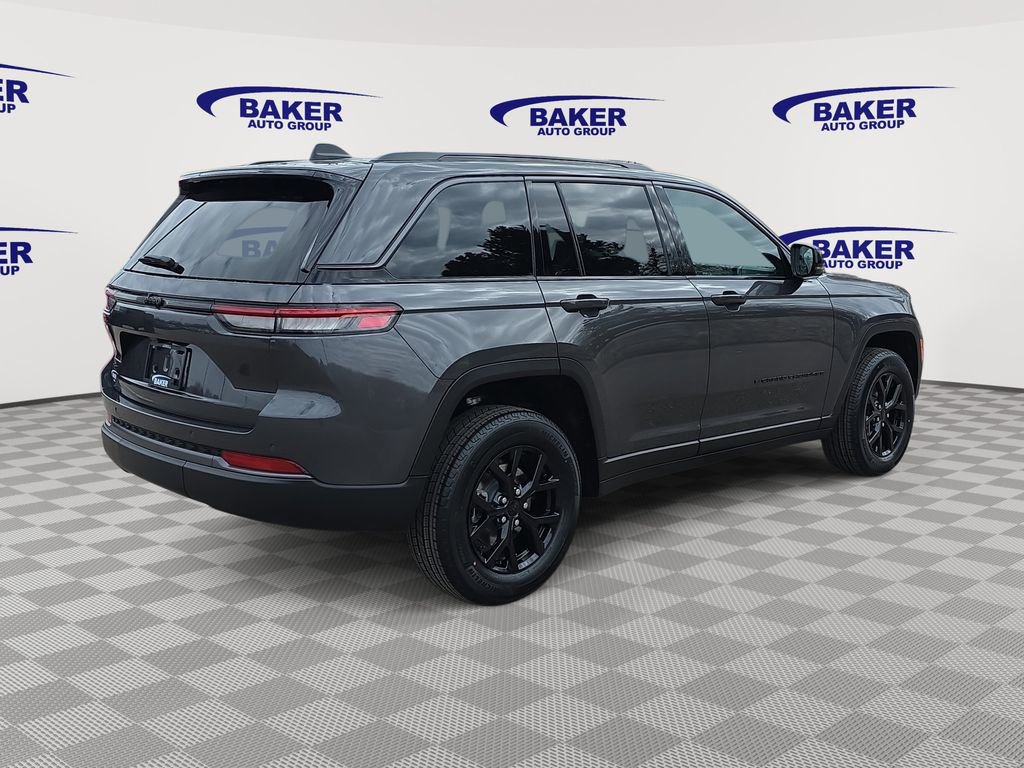 New 2026 Jeep Grand Cherokee Altitude image 3