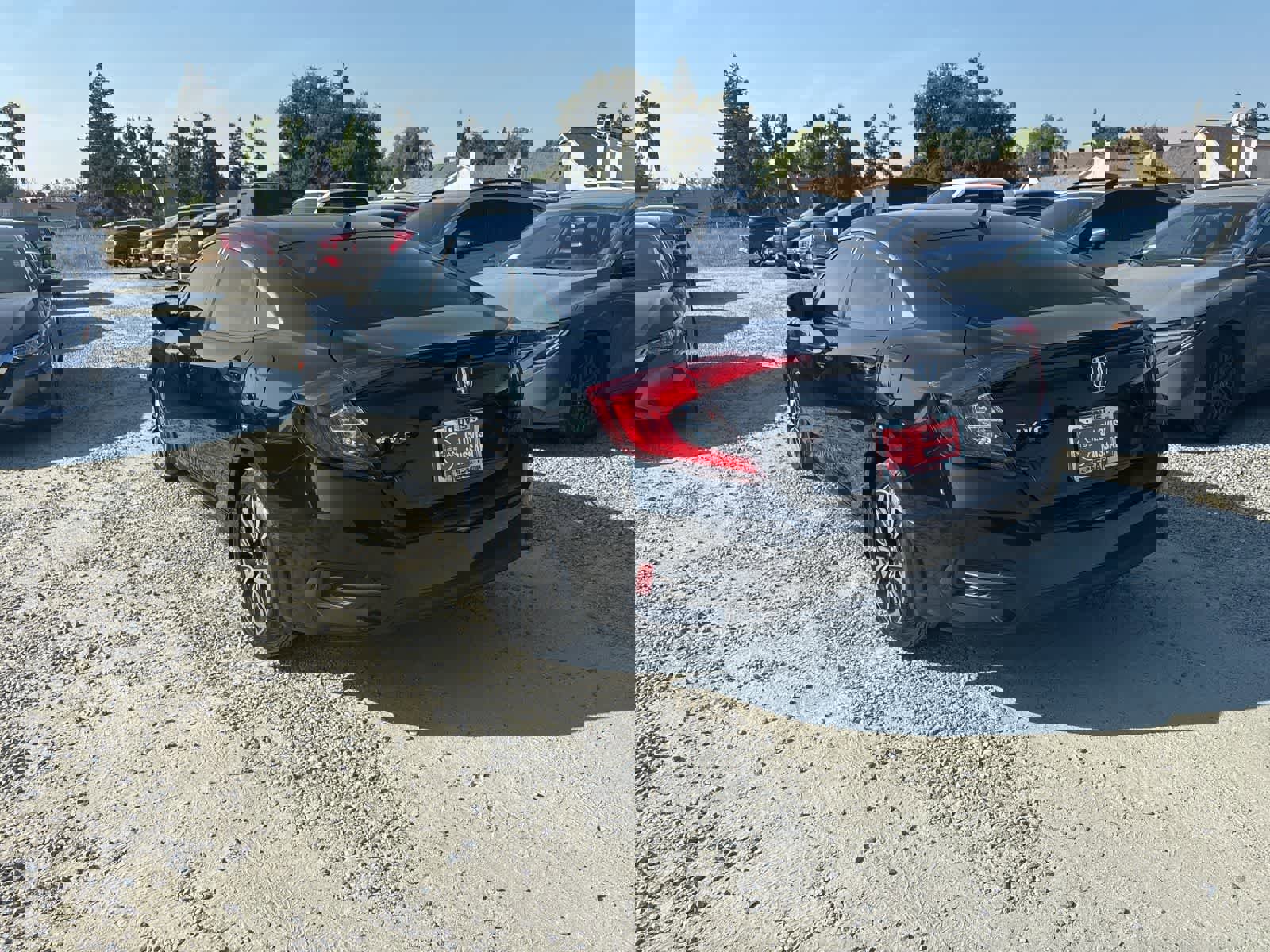 Used 2016 Honda Civic EX-T image 2