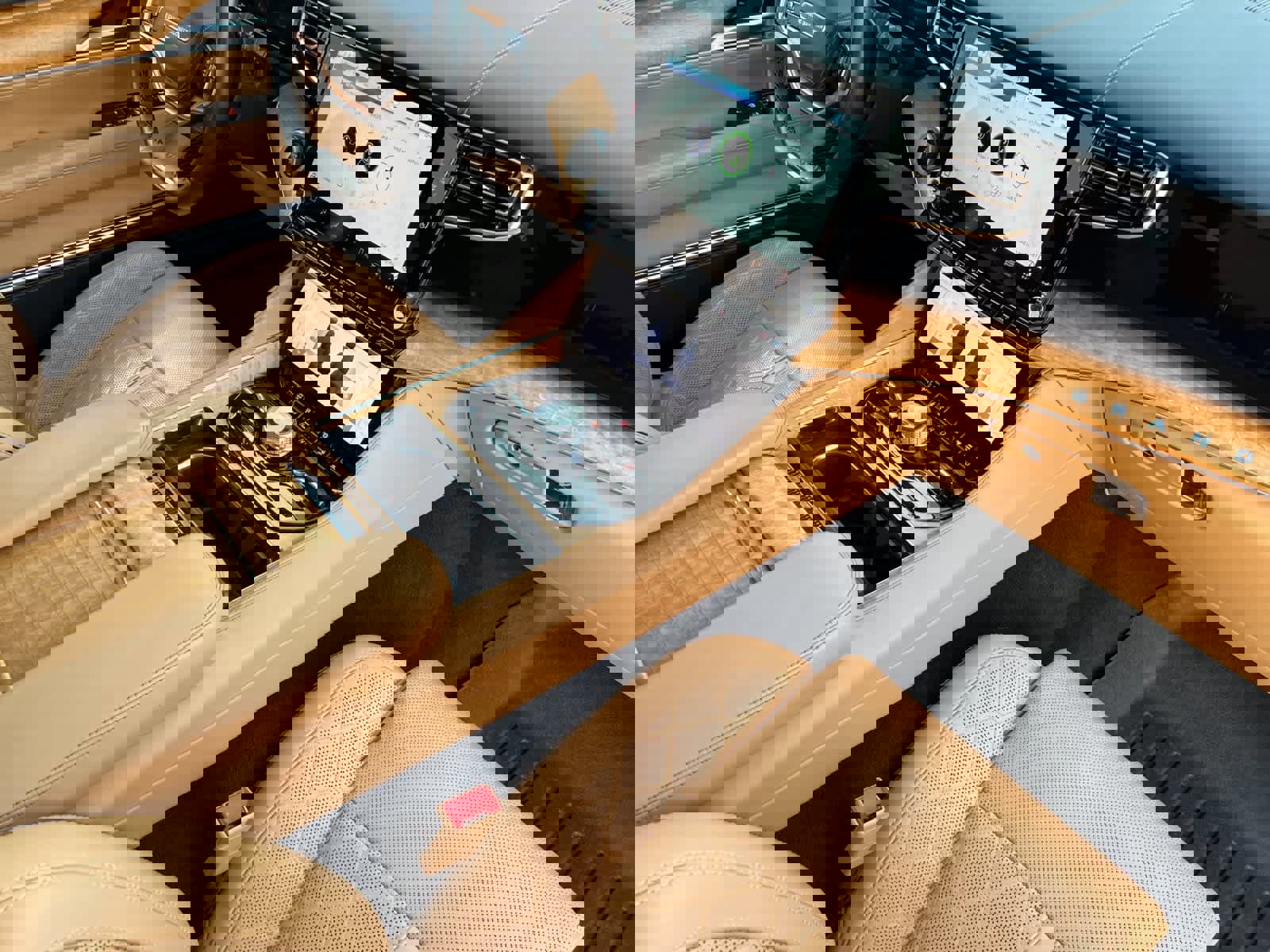 Used 2022 Jeep Grand Wagoneer Series III w/ Rear-Seat Entertainment Group image 18