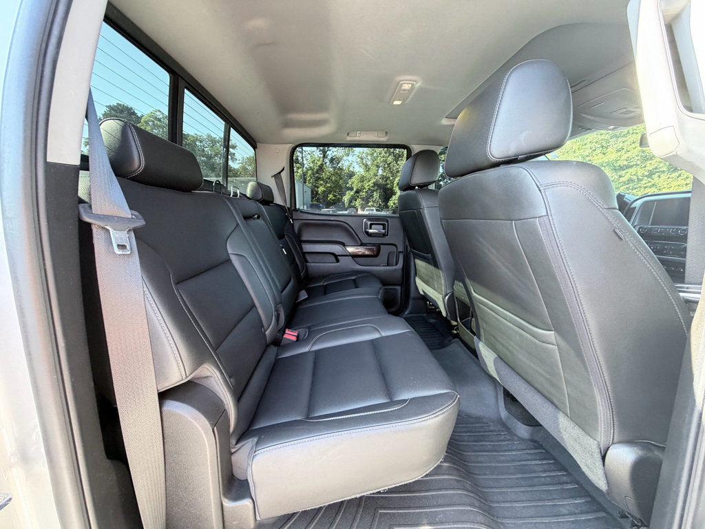 Used 2018 GMC Sierra 2500 SLT w/ Driver Alert Package AWD/4WD image 29