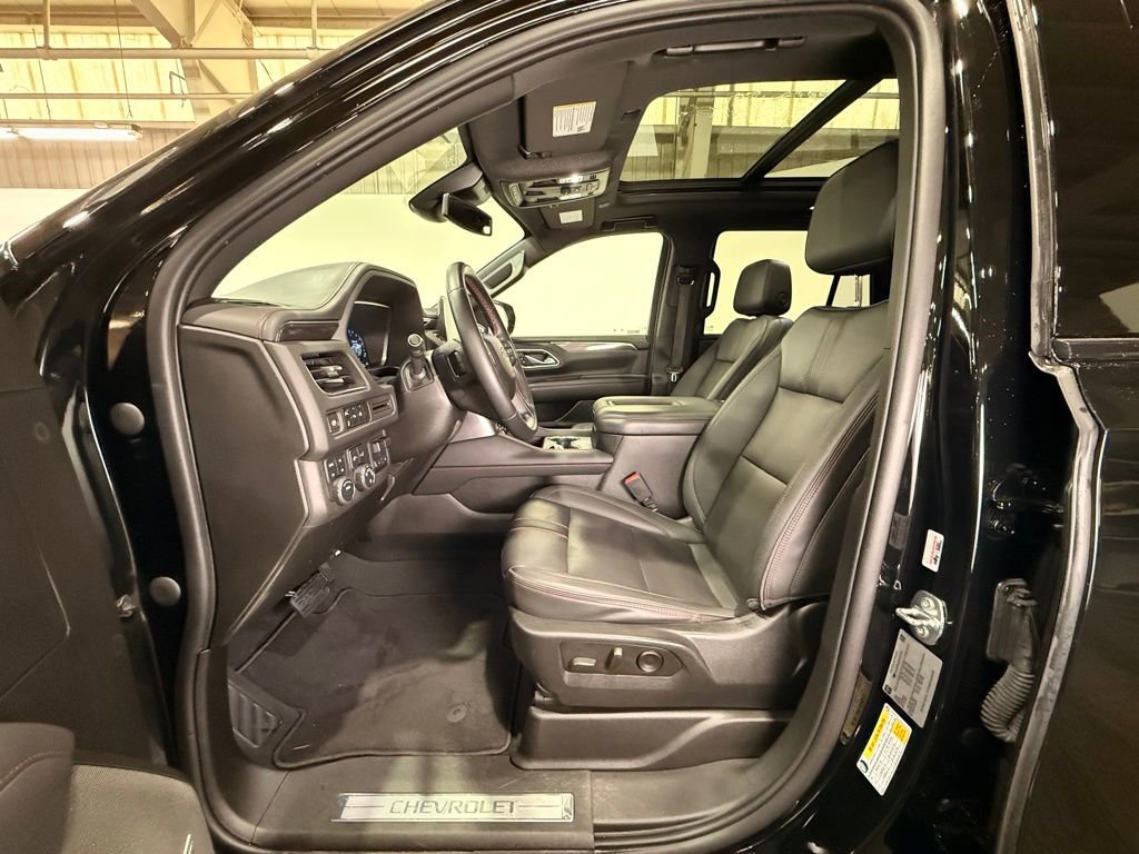 Used 2023 Chevrolet Tahoe RST w/ Max Trailering Package AWD/4WD image 17