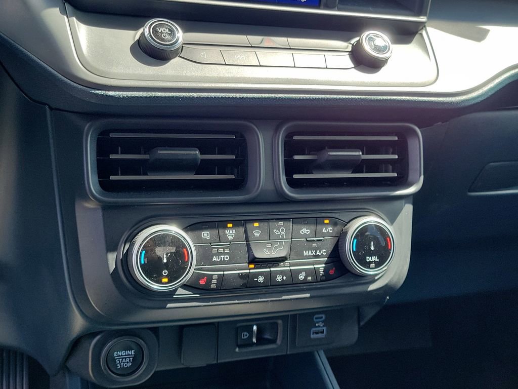 Certified 2024 Ford Maverick Lariat w/ Black Appearance Package image 28