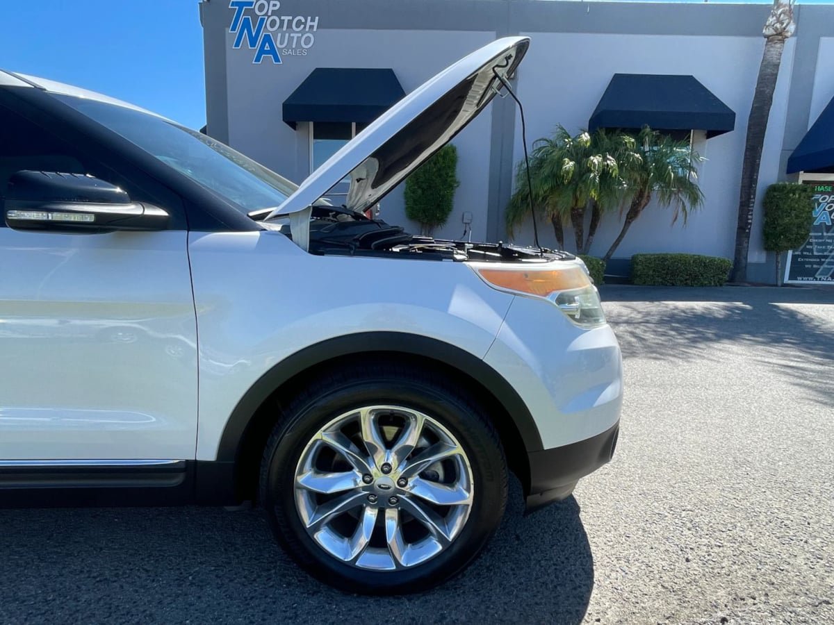 Used 2013 Ford Explorer XLT FWD image 35