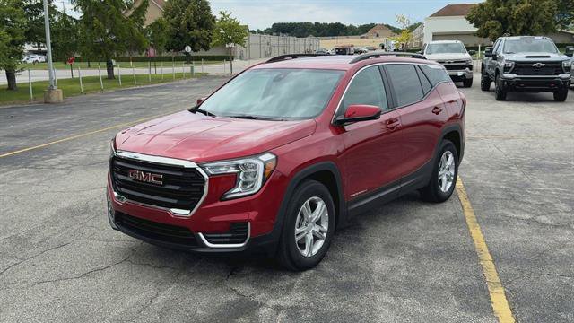 Certified 2023 GMC Terrain SLE w/ Driver Convenience Package FWD image 4