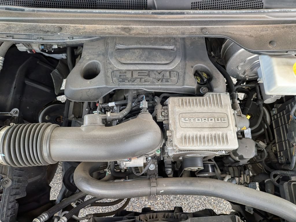 Used 2023 RAM 1500 Laramie AWD/4WD image 13