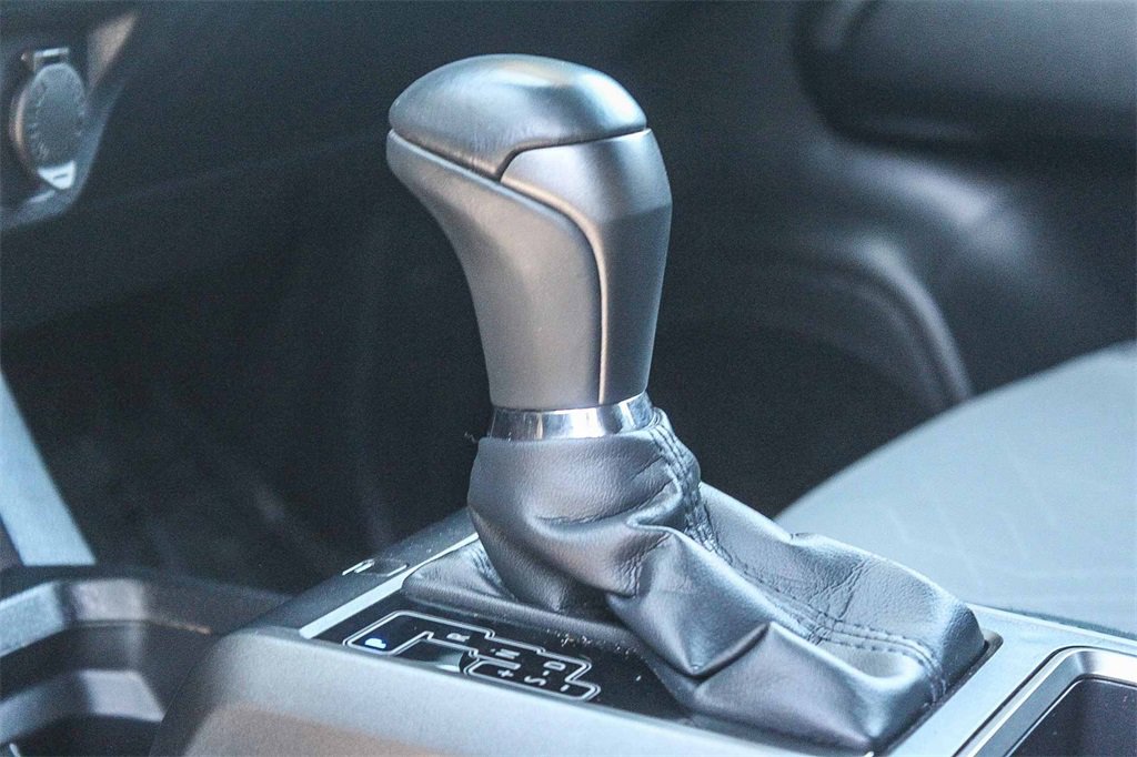 Used 2022 Toyota Tacoma TRD Sport w/ Technology Package image 22