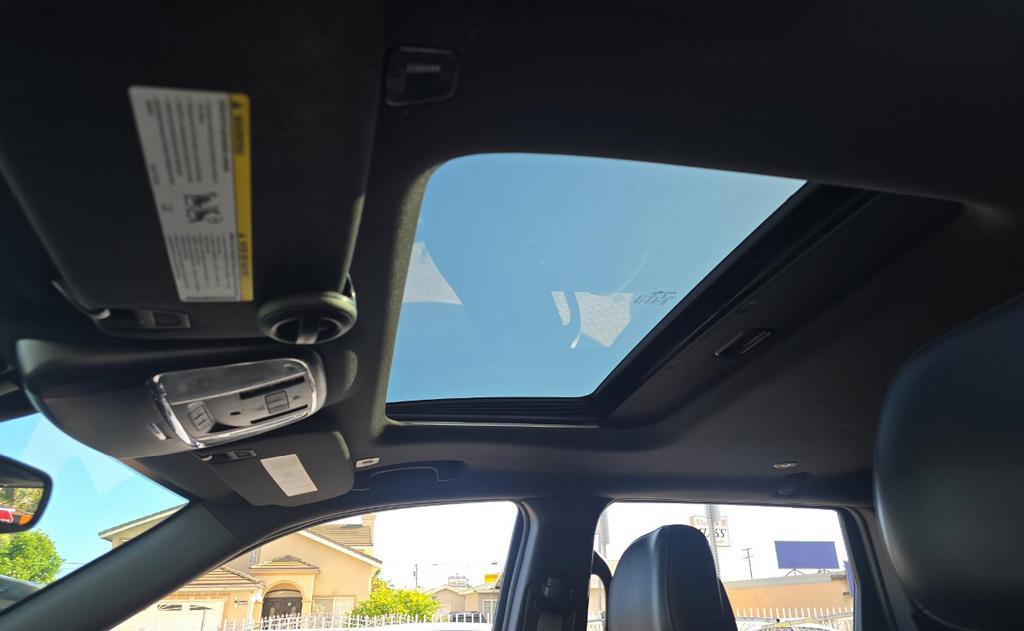 Used 2019 Jeep Grand Cherokee Altitude image 22