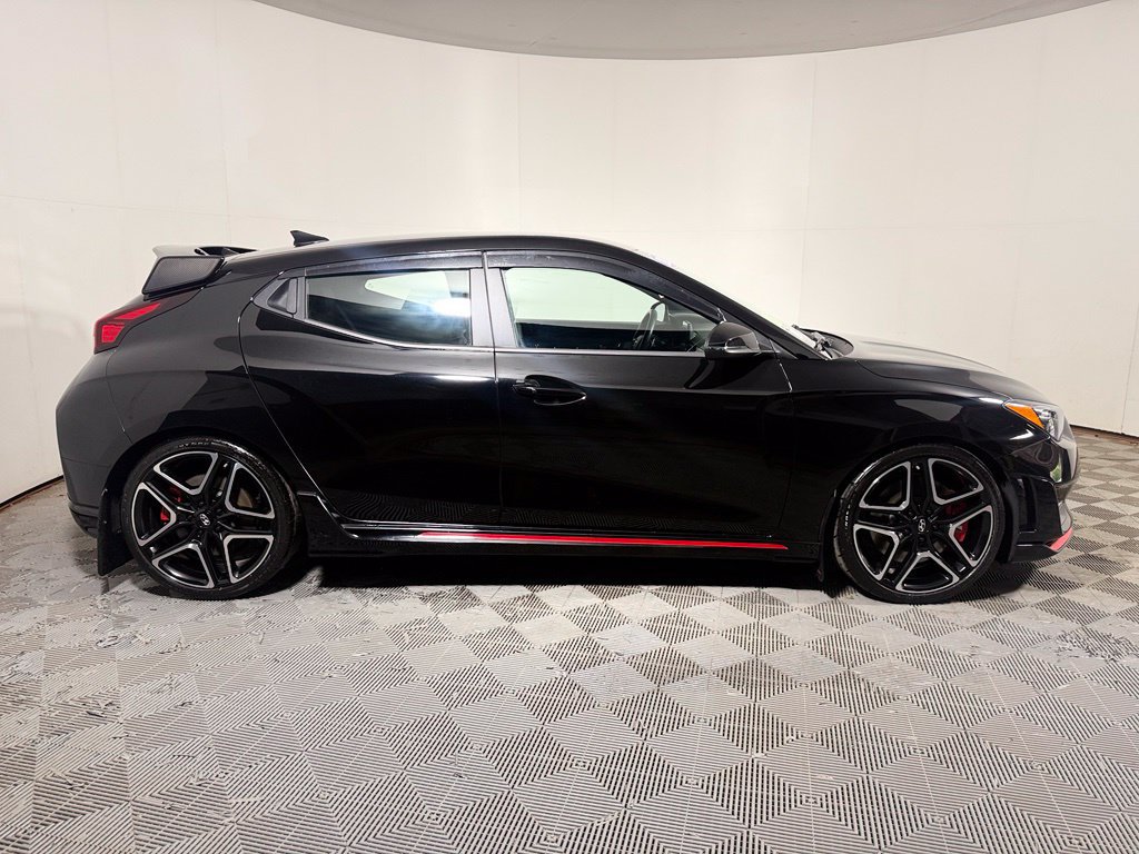 Used 2022 Hyundai Veloster N FWD image 8