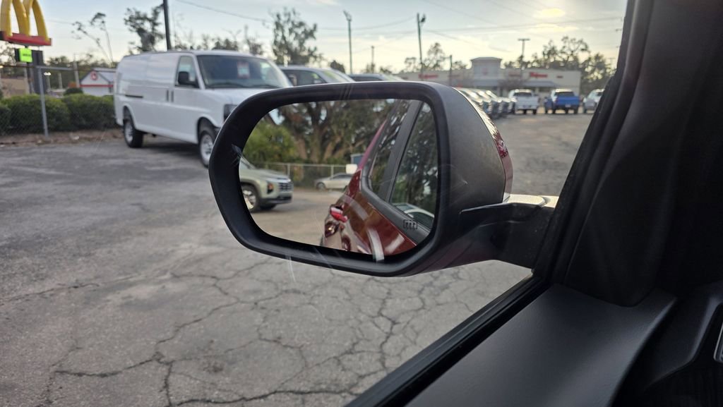 New 2026 Chevrolet Equinox LT w/ Convenience Package II image 18