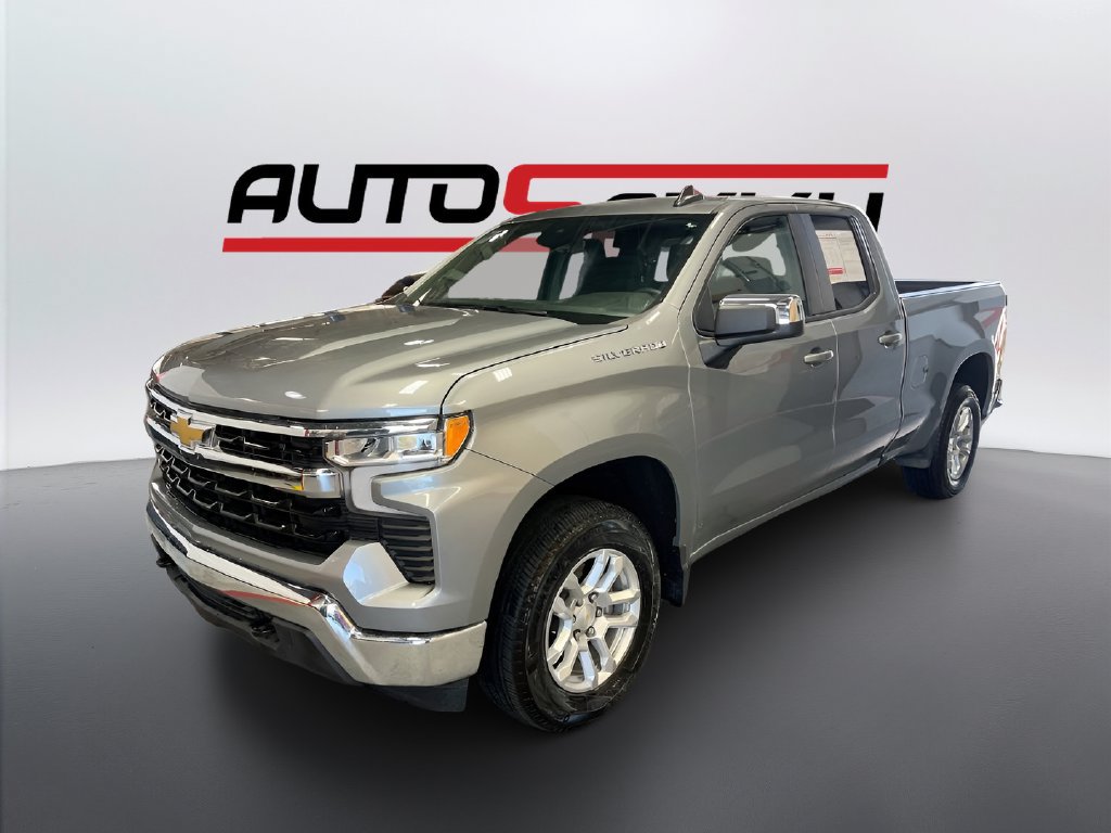 Used 2025 Chevrolet Silverado 1500 LT w/ LPO, Liner Protection Package AWD/4WD image 3