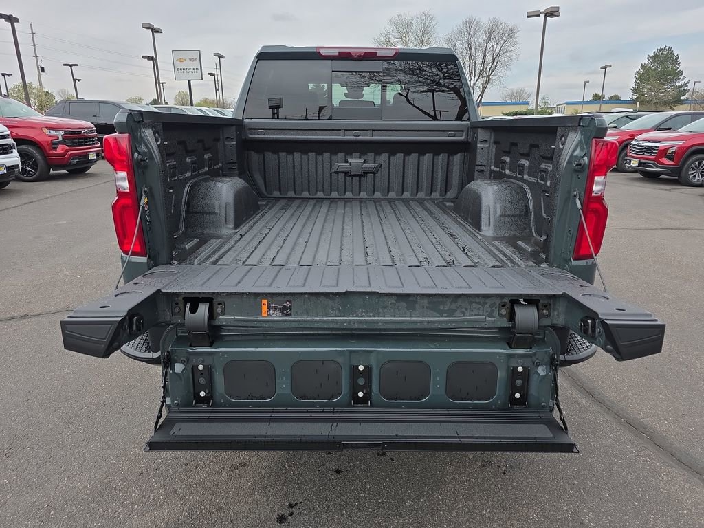 New 2026 Chevrolet Silverado 1500 ZR2 image 23