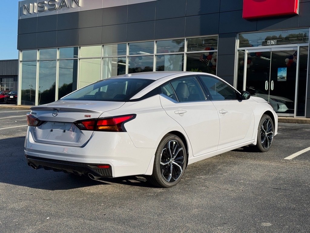 New 2025 Nissan Altima 2.5 SR w/ SR Premium Package image 3