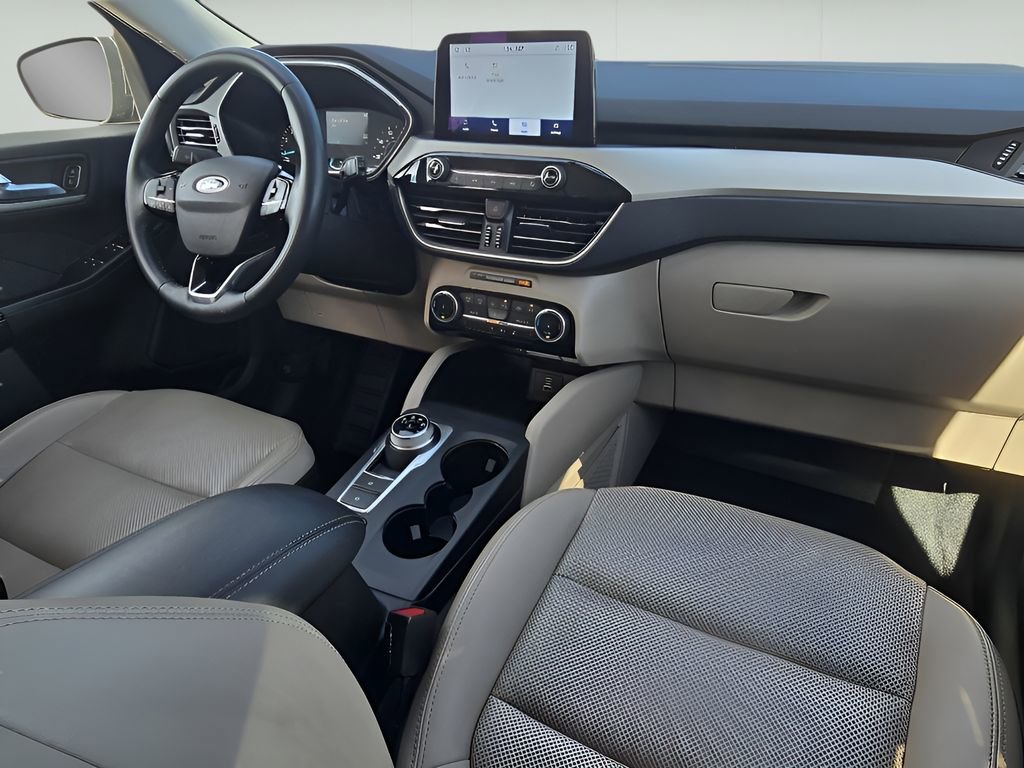 Used 2022 Ford Escape SEL image 28