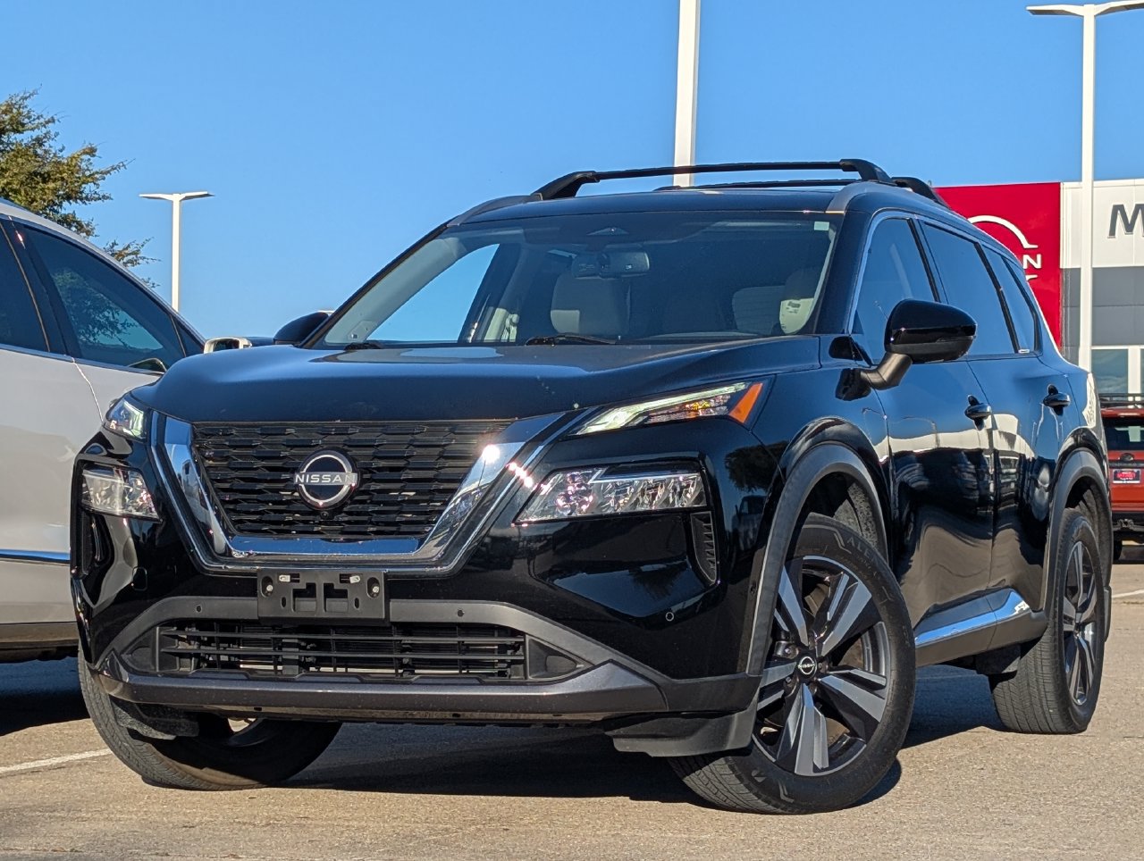 Certified 2023 Nissan Rogue SL w/ SL Premium Package FWD image 2