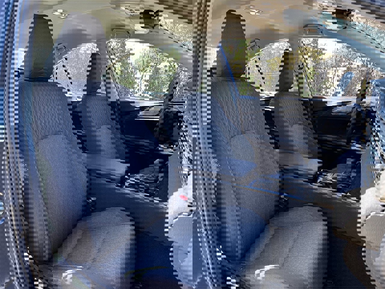 Used 2025 Toyota Camry LE image 24