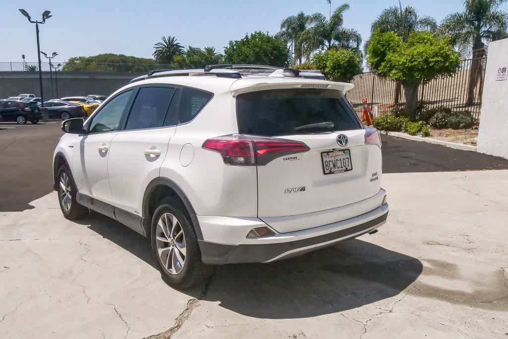 Used 2018 Toyota RAV4 XLE AWD/4WD image 7