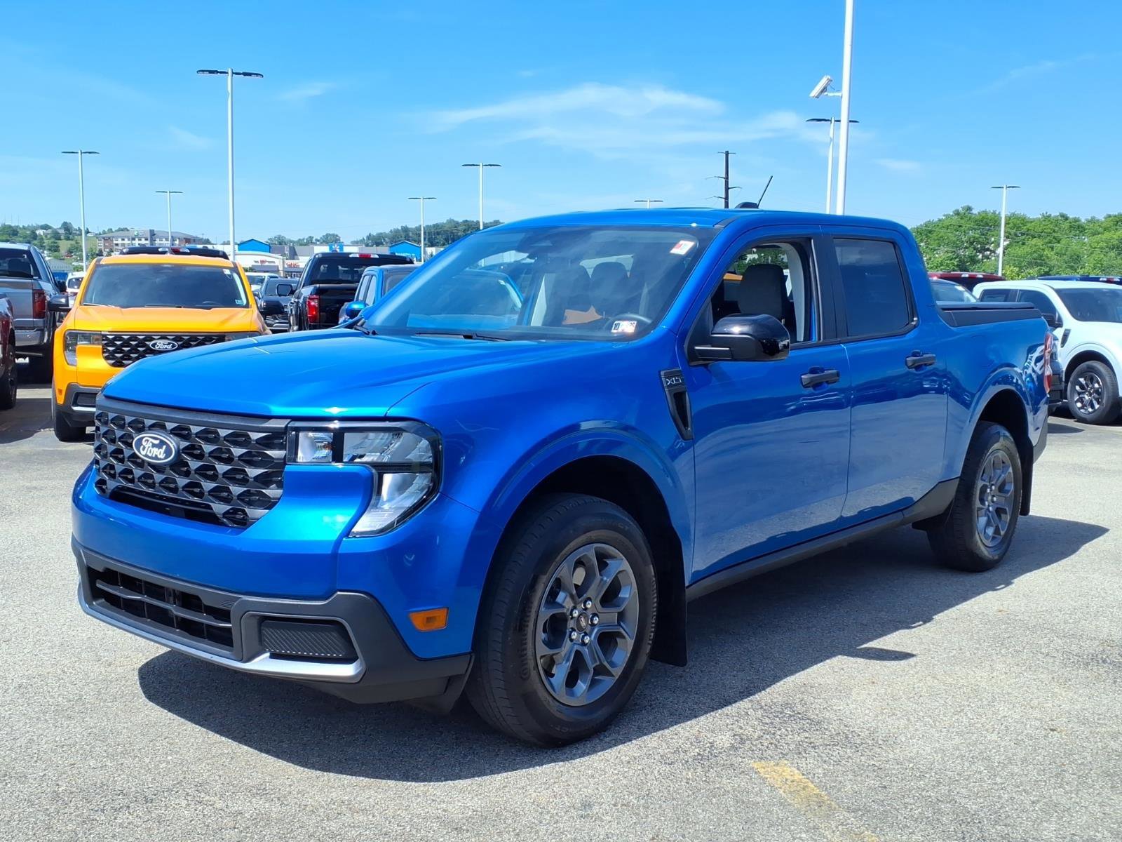 Used 2025 Ford Maverick XLT w/ XLT Luxury Package FWD image 5