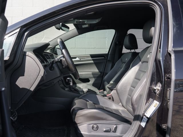Used 2017 Volkswagen Golf R 4-Door image 16