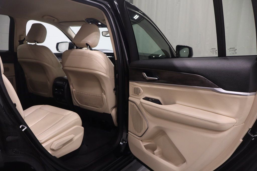 Certified 2022 Jeep Grand Cherokee L Limited image 17