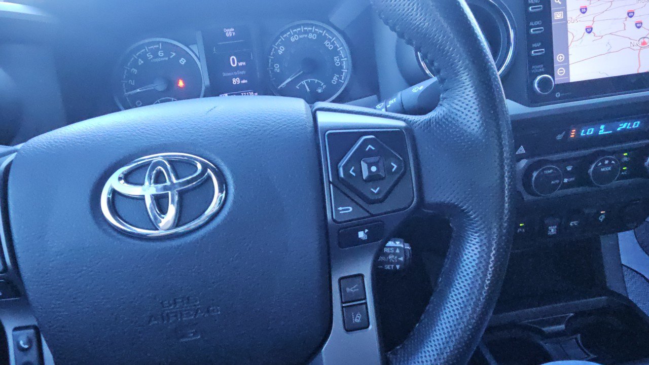 Used 2020 Toyota Tacoma TRD Sport w/ Technology Package AWD/4WD image 16