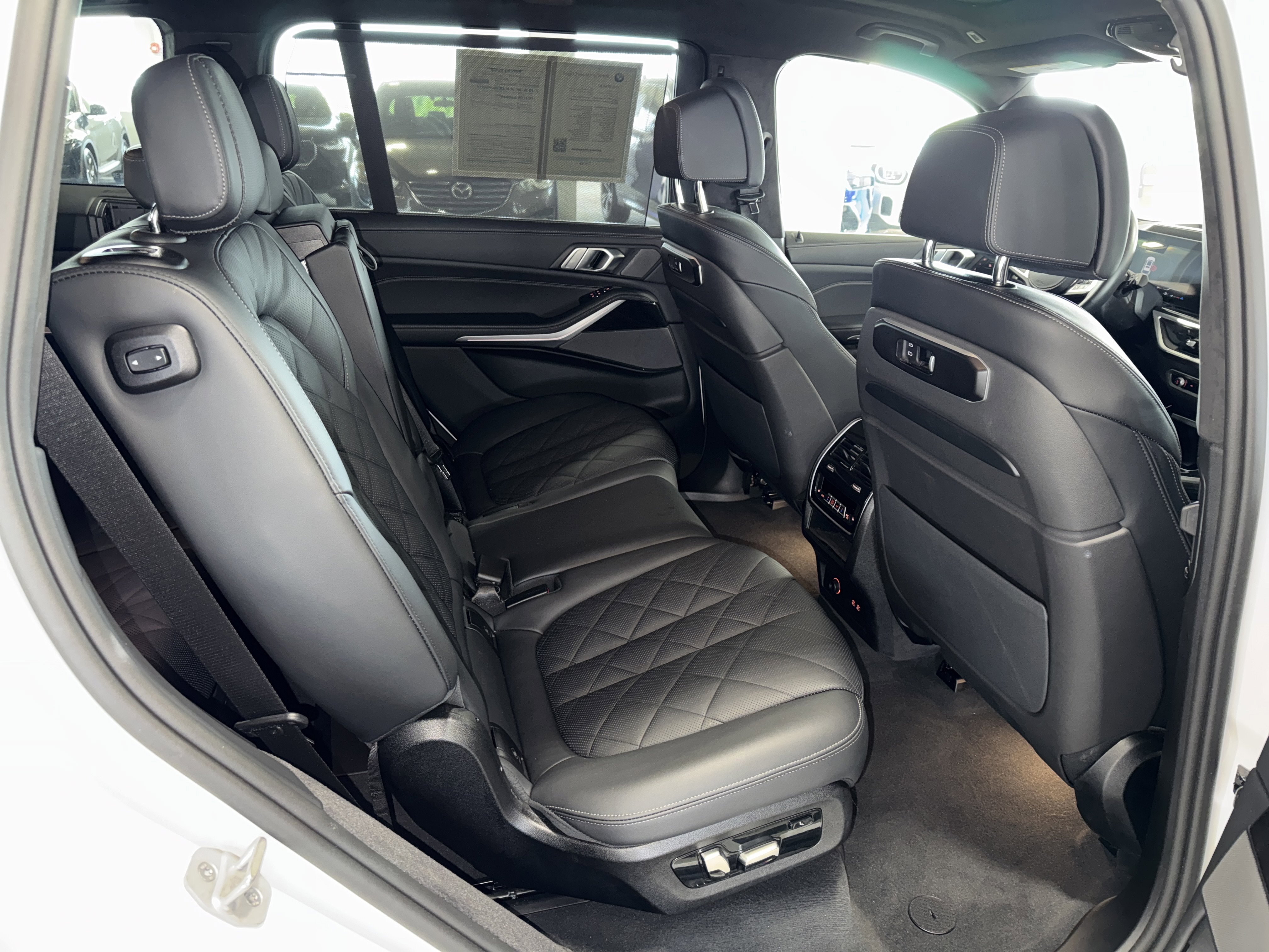Used 2026 BMW X7 xDrive40i image 12