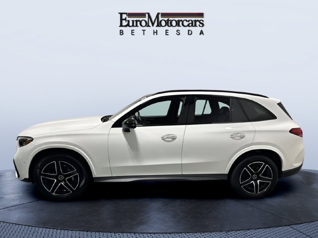 Used 2026 Mercedes-Benz GLC 300 4MATIC image 2